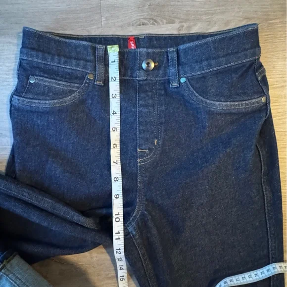 SPANX Cuffed Straight Leg Jeans sz M - Picture 5 of 9